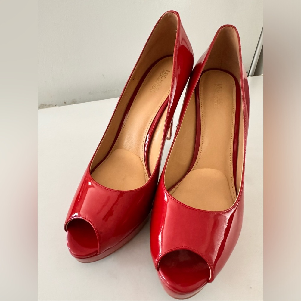 Size 7.5 Red Michael Kors Patent Leather heel